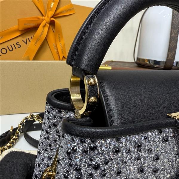 2026120164338798 830